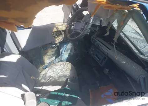 1990 Pontiac Trans Sport z USA, uszkodzony, nr VIN 1GMCU06DXLT236455